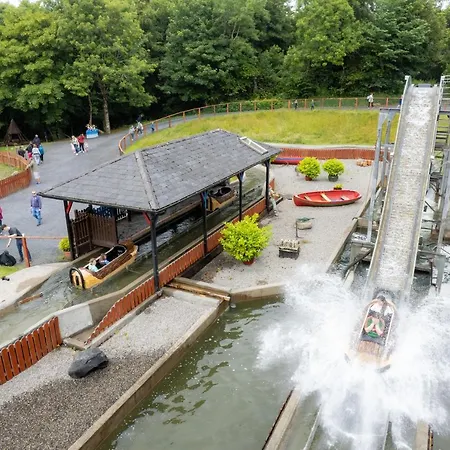 Luxusní stan Estate Glamping Village *