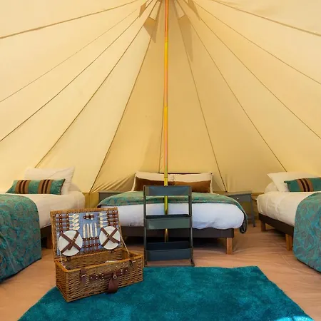 Estate Glamping Village * Westport