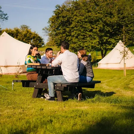 Luxussátor Estate Glamping Village *