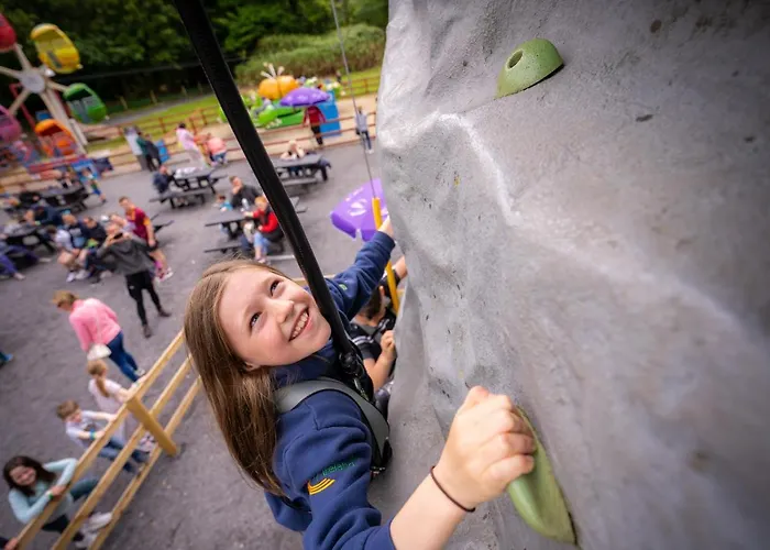 Luxury tent Estate Glamping Village Westport